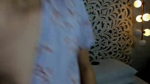 dorothy_valerisse online show from March 29, 11:01 am