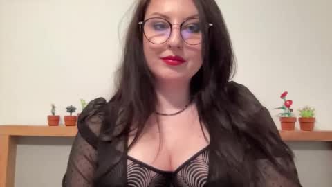 Dorothy online show from April 19, 6:21 pm