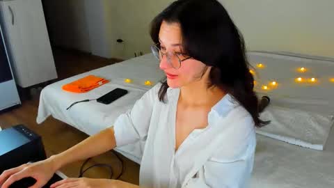 Your Dorotty online show from December 16, 1:02 am