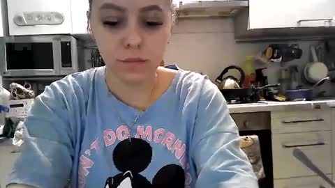 Snapshot of dorrie_ann chatting on February 6, 6:24 pm Dorrie Ann online show from February 6, 6:24 pm