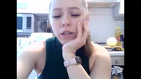 Snapshot of dorrie_ann chatting on January 29, 6:54 am Dorrie Ann online show from January 29, 6:54 am