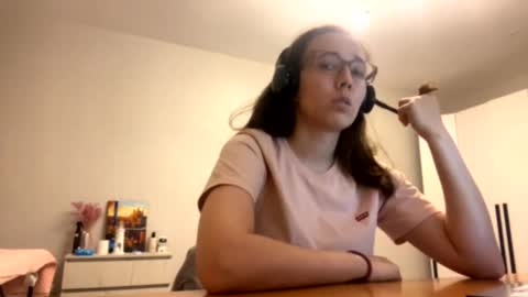Snapshot of dortheyschakel chatting on September 20, 6:33 pm Nikki online show from September 20, 6:33 pm