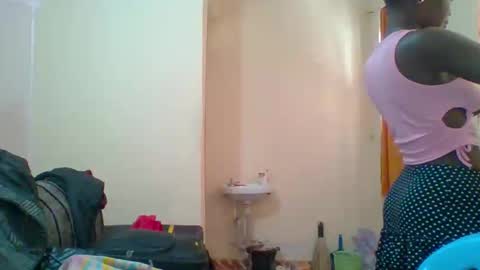 dottletop online show from February 13, 8:38 am