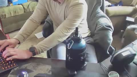 DotYourEyezez  online show from March 6, 2:40 pm