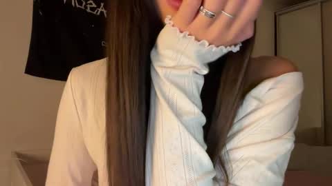 MOLLYYYY dont forget to give me a thumb up online show from September 25, 10:17 pm