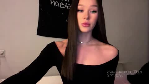 MOLLYYYY dont forget to give me a thumb up online show from November 27, 2:14 pm