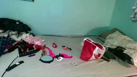 doucetamanda8 online show from April 4, 2:40 am