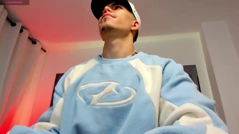 Douglas Safado online show from November 27, 8:44 am