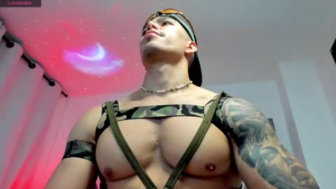 Douglas Safado online show from December 4, 7:08 am