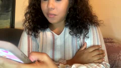 dove_love22 online show from November 4, 2:24 am