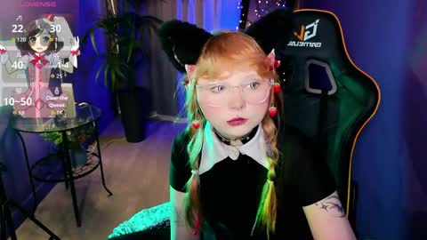 Draculaura online show from May 20, 3:40 pm