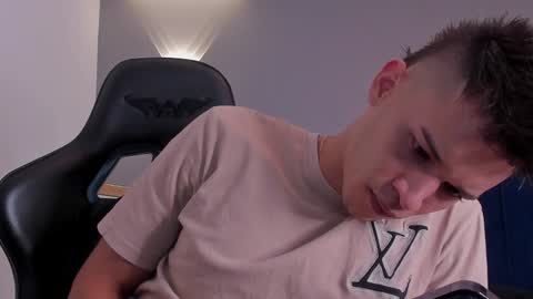 drake_carter1 online show from December 23, 1:08 am