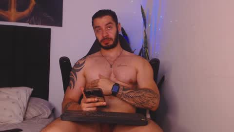 drake_cole11 online show from January 25, 3:19 am