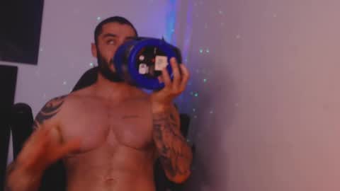 drake_cole11 online show from March 7, 4:45 am