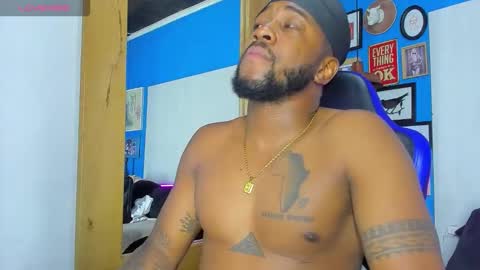 ---Drake--- online show from November 5, 12:01 am