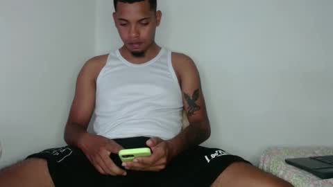Snapshot of drako_monstercock chatting on January 31, 10:42 am drako_monstercock online show from January 31, 10:42 am