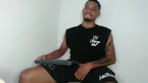 Snapshot of drako_monstercock chatting on February 7, 8:22 am drako_monstercock online show from February 7, 8:22 am