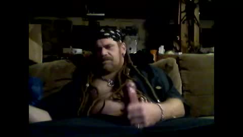 Snapshot of dreadedchefloxxx chatting on December 5, 5:21 am DreadedChefLoXXX online show from December 5, 5:21 am