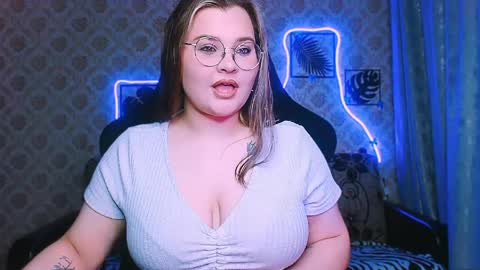 dreamforyoue2 online show from May 31, 5:33 pm