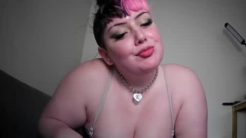 Angel Dream online show from January 28, 10:45 pm