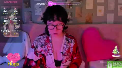 Snapshot of dreamgirllove chatting on February 16, 12:30 am Billy online show from February 16, 12:30 am