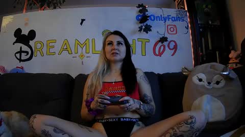 Dreamlight online show from December 5, 12:50 pm