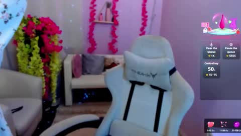 Luna online show from September 19, 8:45 pm