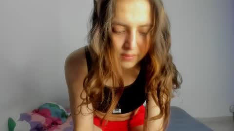 Elian Moreno Moore. online show from October 7, 11:01 pm