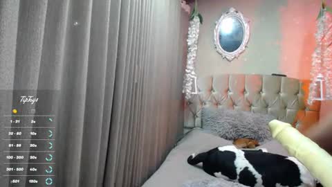 Sophia online show from June 15, 2:36 am