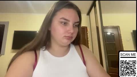 Mila online show from November 18, 8:01 pm