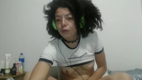 Snapshot of dreamylatina chatting on September 19, 11:30 pm DreamyLatina online show from September 19, 11:30 pm