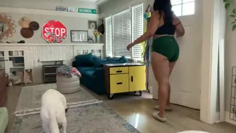 RIRI OR DREAMY online show from February 22, 9:50 pm