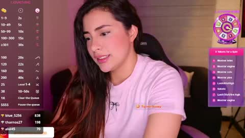 dreinafoxx online show from May 25, 1:44 am