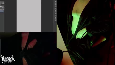 Snapshot of drenchedart chatting on February 18, 6:59 am Drenched online show from February 18, 6:59 am
