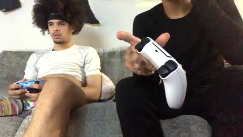 2xTheTrouble online show from March 18, 5:19 pm