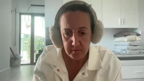 Dr. Resa online show from October 11, 12:32 pm