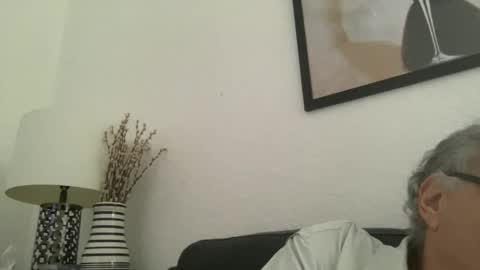 DrTony4u222100 online show from December 30, 8:15 pm