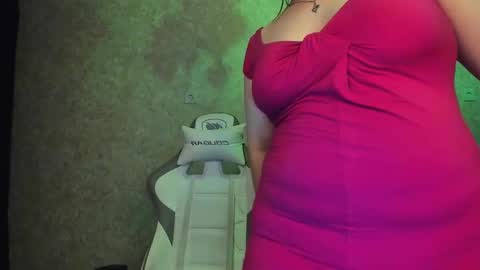 Snapshot of duchess_dafna chatting on September 15, 9:05 pm Duchess Dafna online show from September 15, 9:05 pm