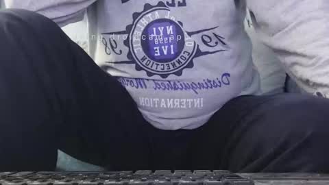 dude_13 online show from June 3, 4:37 am