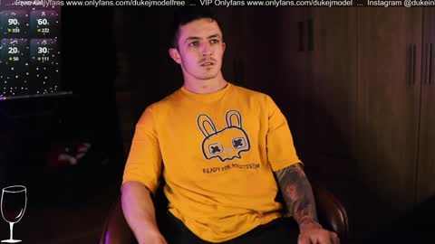 Snapshot of duke_j chatting on January 14, 3:22 am DUKE J online show from January 14, 3:22 am