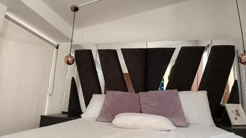  Dulce Candy  online show from October 20, 12:32 pm