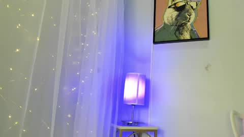 dulce__fiore07 online show from May 25, 12:00 pm