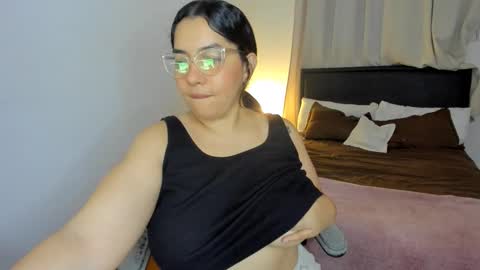 dulce brithany online show from December 15, 11:12 pm