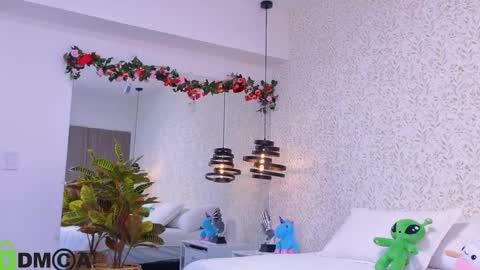 dulce_isabel_ online show from May 26, 4:07 am