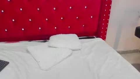 dulce online show from September 15, 3:02 pm