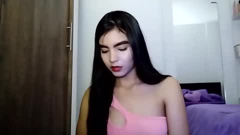 Snapshot of dulce_lucero chatting on March 8, 2:40 pm dulce_lucero online show from March 8, 2:40 pm