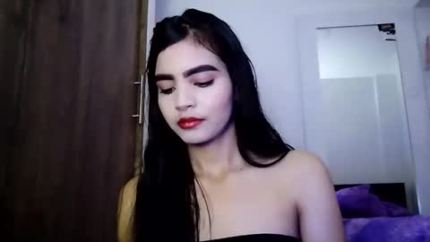 Snapshot of dulce_lucero chatting on January 31, 3:44 pm dulce_lucero online show from January 31, 3:44 pm