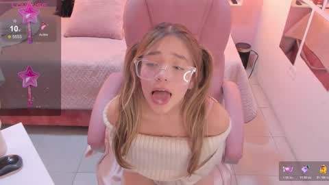 Dulce  online show from January 13, 7:43 pm