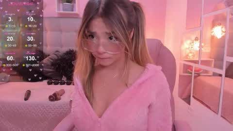 Dulce  online show from November 7, 7:16 pm