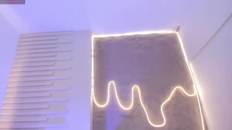 dulce_quintana online show from November 21, 12:25 pm